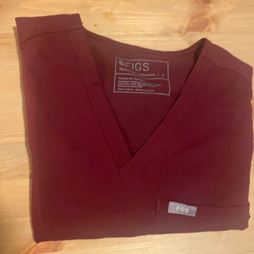 Figs One Pocket Scrub Top